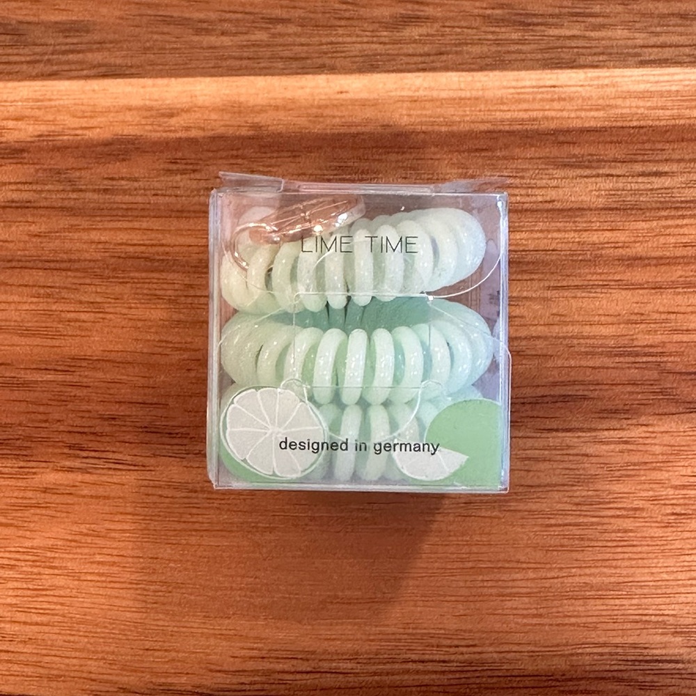 💄 NIB Invisibobble Lime Time 3 Pack - Picture 2 of 6